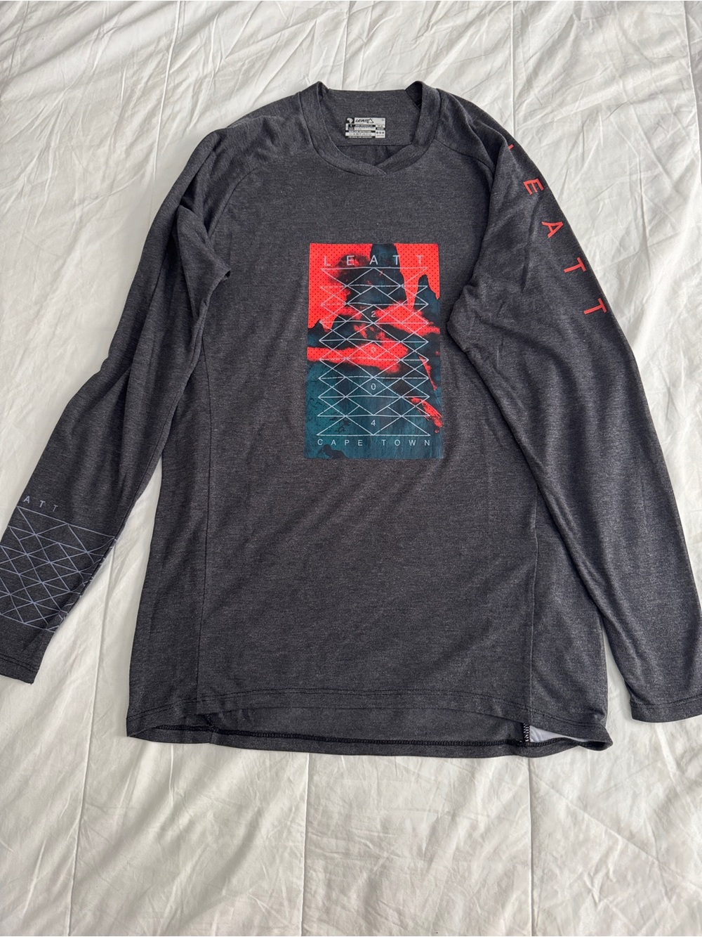 MTB Gear Bundle: Fox Flexair & Leatt Shorts + 2 Leatt Jerseys (Size L / 34)